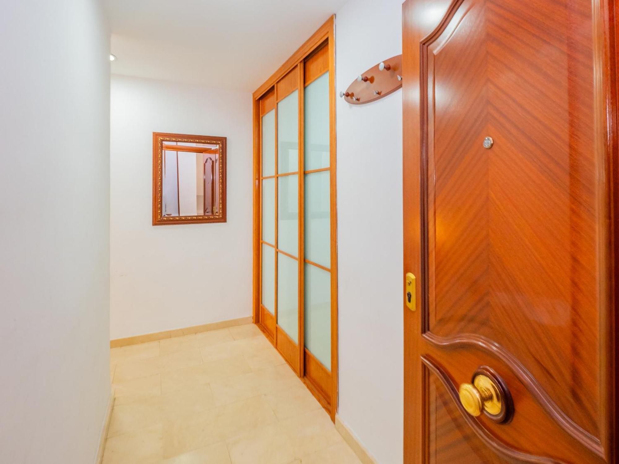 Cubo's Tejares Apartment